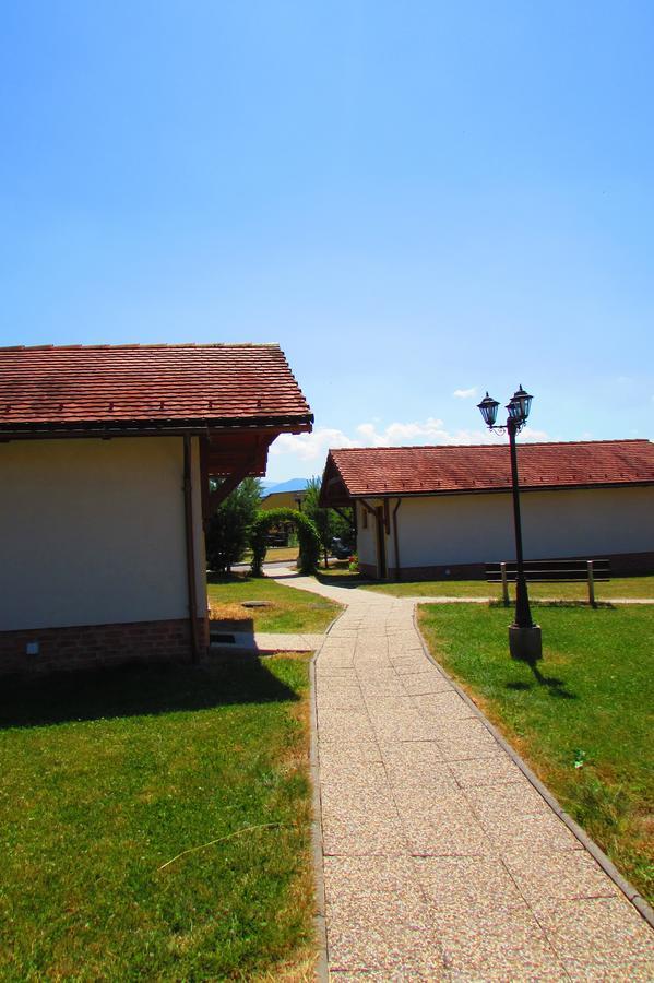 Chata U Vinara Milana, Tatralandia Liptovsky Mikulas Exterior photo