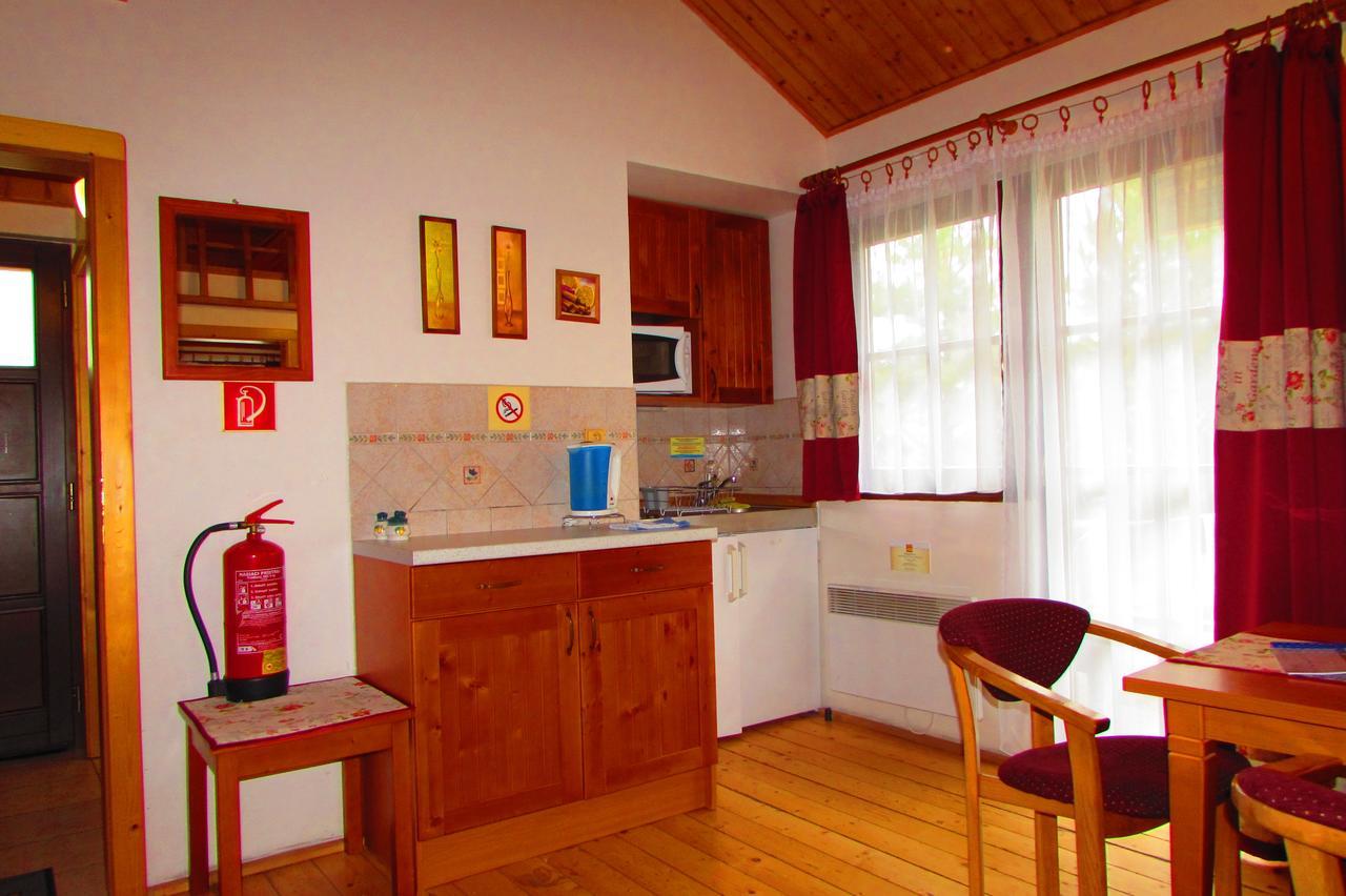 Chata U Vinara Milana, Tatralandia Liptovsky Mikulas Exterior photo